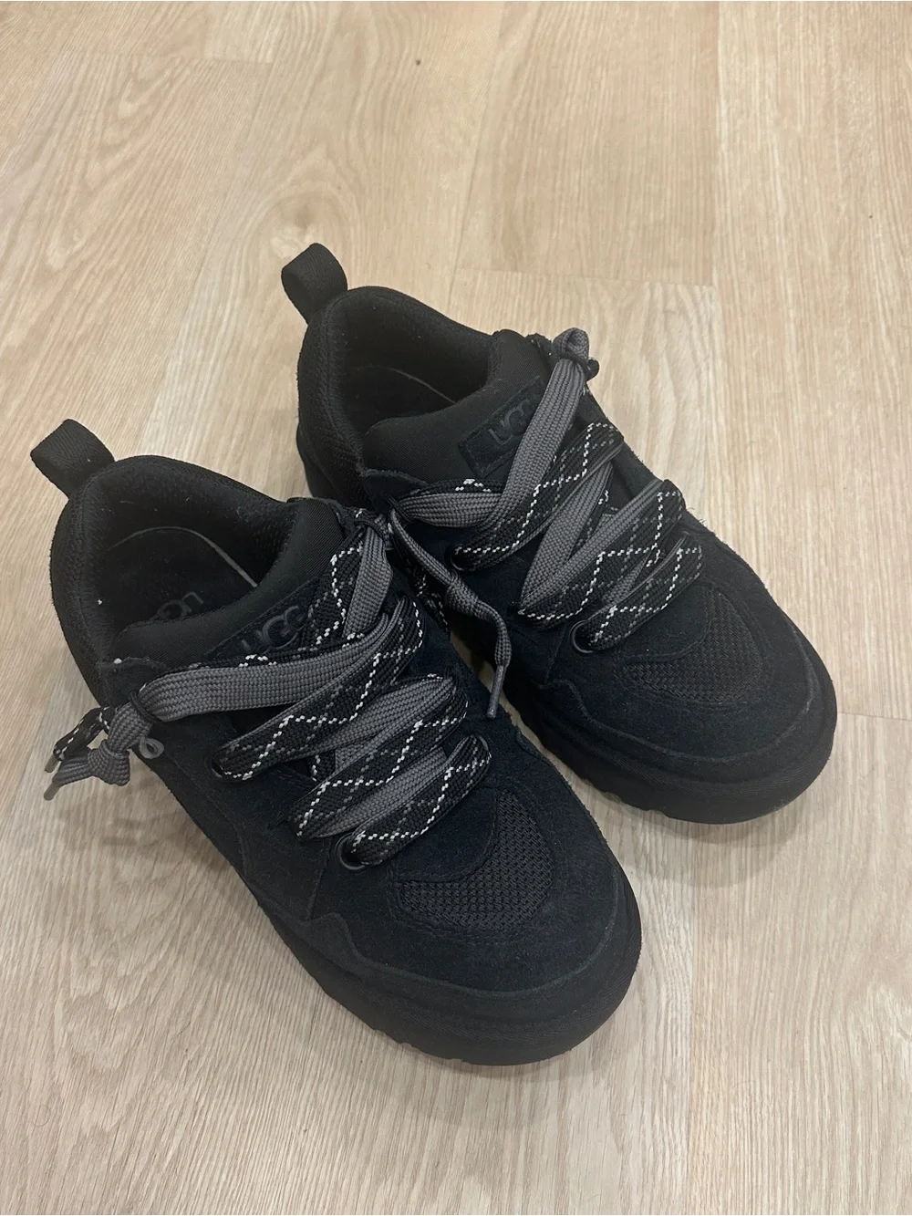 UGG Men's Black Lo Lowmel